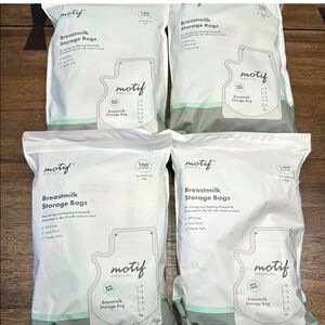 Motif Medical Breast Milk Storage Bags 8oz‎ Single Use Bags 400 count BPA-Free